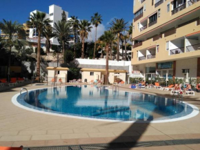 Los Cristianos beach apartment